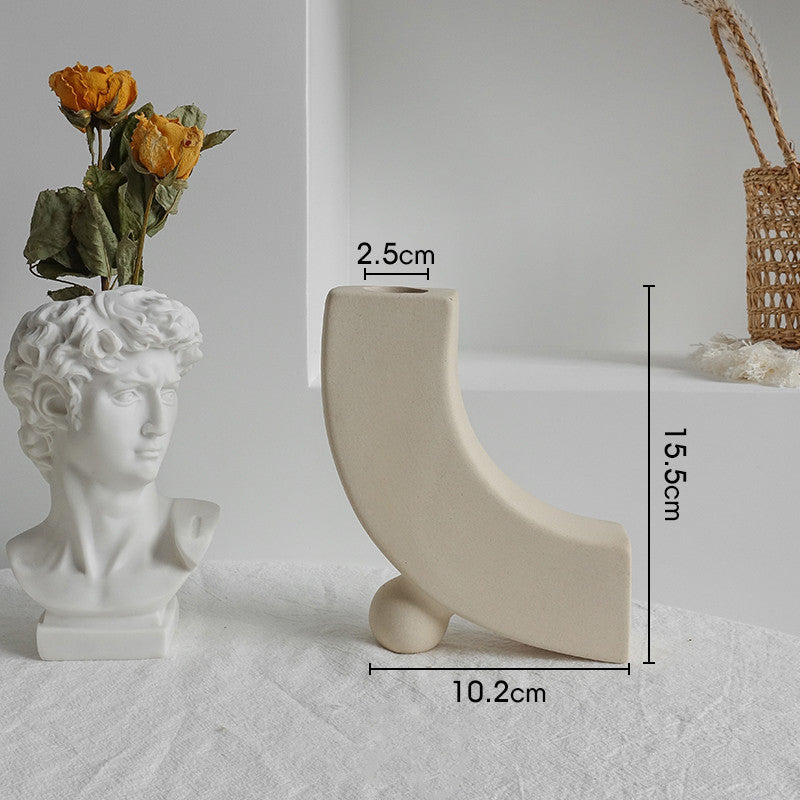 Simplicity Ceramic Vase Dry Flower Arrangement